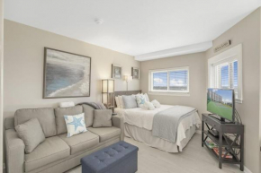 Charming condo on white sands with multiple pools